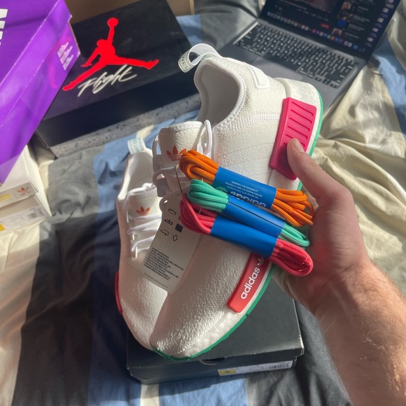 Adidas NMD_R1 White - Picture 2 of 6